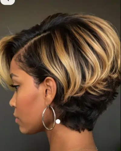 Layered Afro-inspired Haircut Layered Afro-inspired Haircut